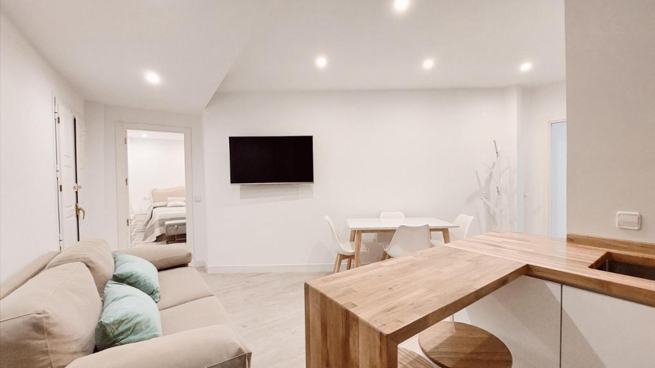 Reposo Sweet Home & Free Parking Севиля Екстериор снимка